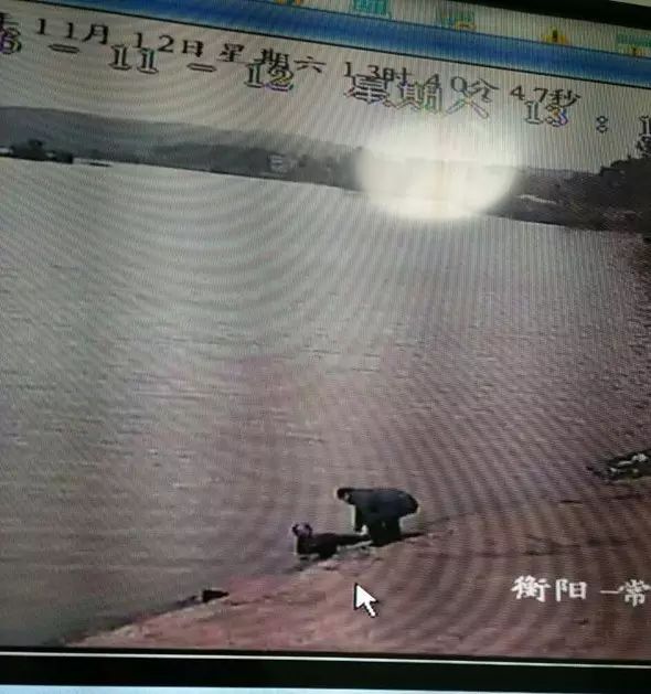 煙洲醉漢掉河中，海事監控顯神威！