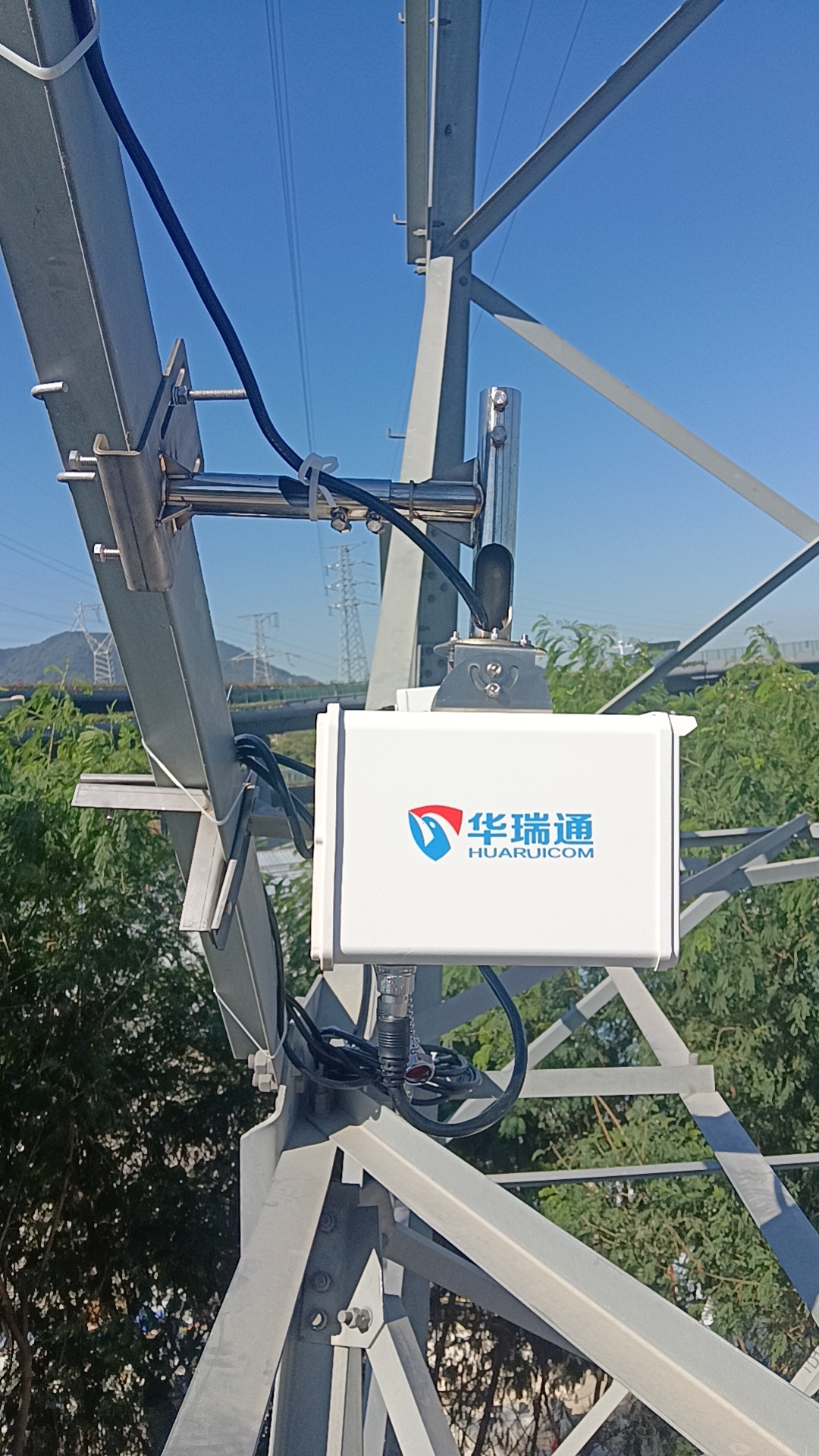 遠距離熱成像透霧高清可見(jiàn)光攝像機
