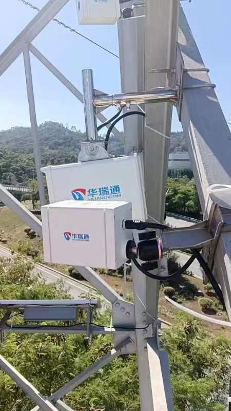 雙側裝多光譜云臺一體化監控攝像機